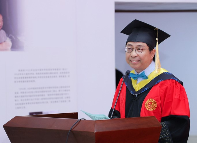 慧软科技董事长徐榭教授在中国科学技术大学2025毕业典礼上致辞